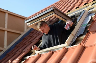 Pose de fenêtres de toit Velux à Subligny